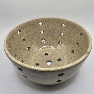 Speckled Ceramic Colander Bowl